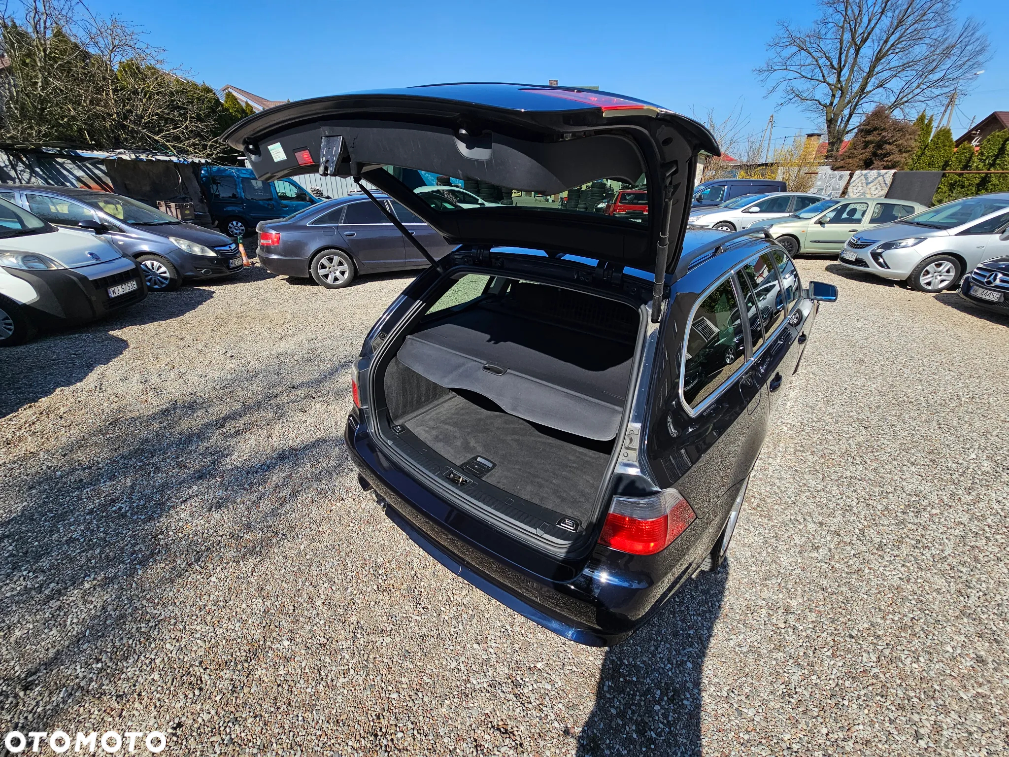 BMW Seria 5 530xi Touring - 8