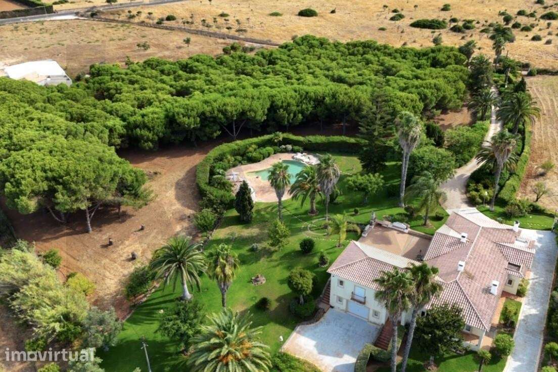 Moradia T4 com garagem e jardim em Bemparece, Carvoeiro - Grande imagem: 3/29
