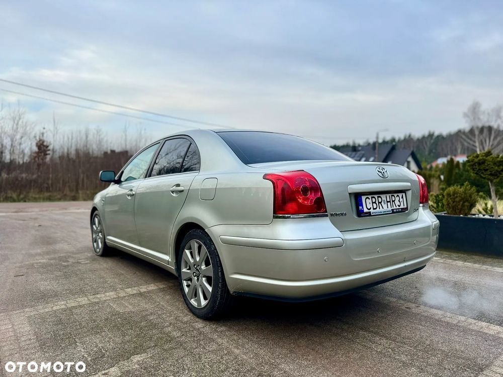 Toyota Avensis 2.0 D-4D Prestige - 4
