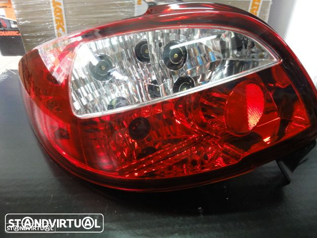 Farois / Farolins Peugeot 206 fundo vermelho cristal C/2 anos de garantia - 7