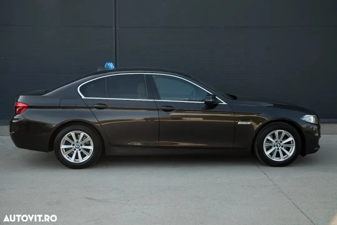 BMW Seria 5 520d AT - 4