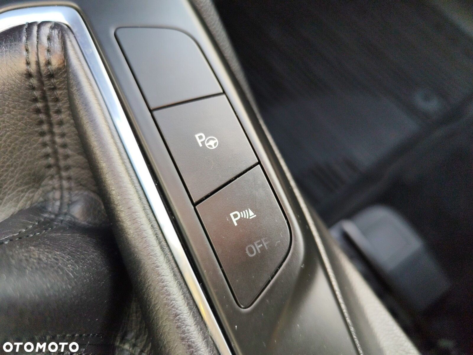 Ford Kuga - 25
