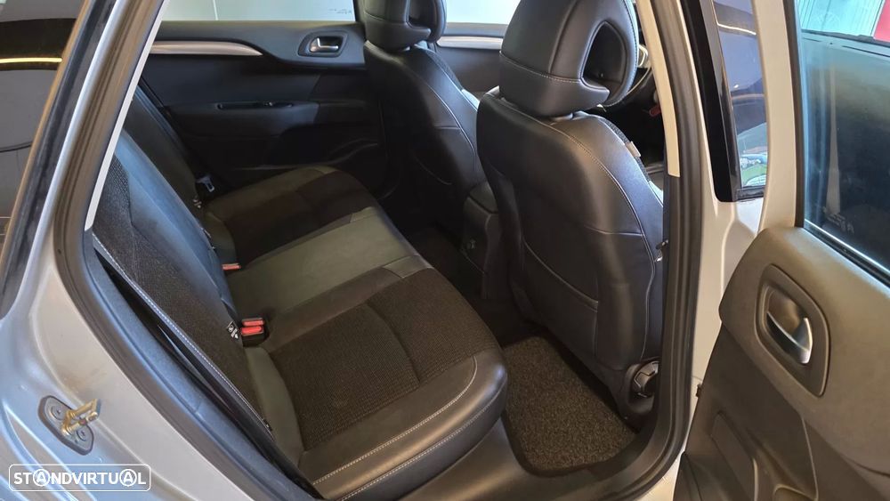 Citroën C4 1.6 e-HDi Exclusive CMP6 - 45