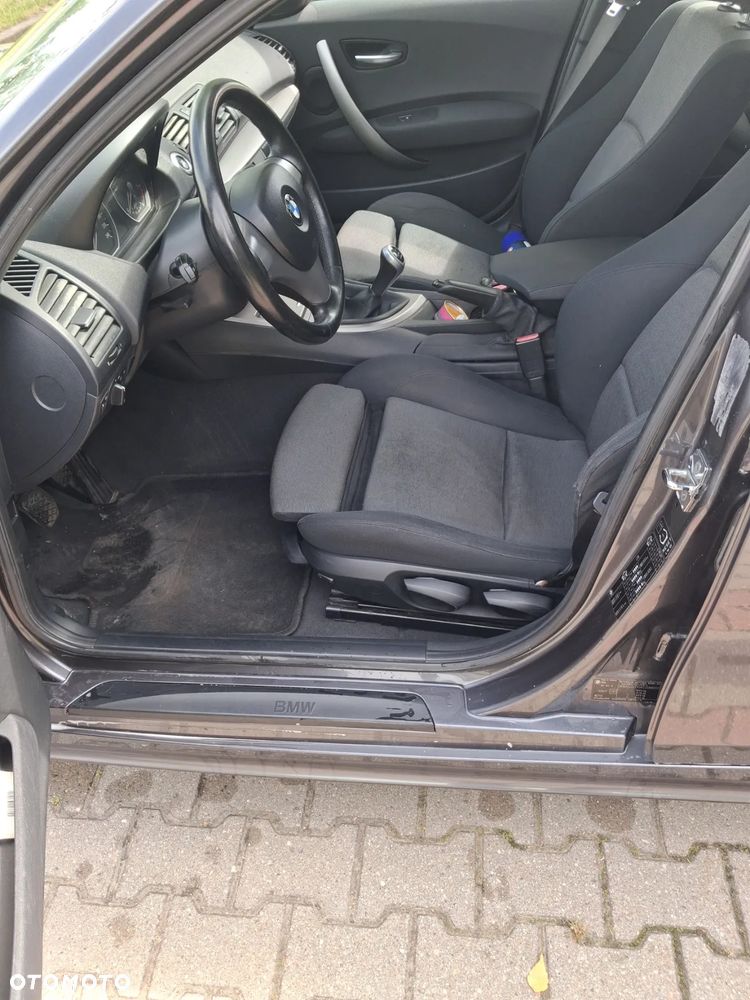 BMW Seria 1 120d - 9