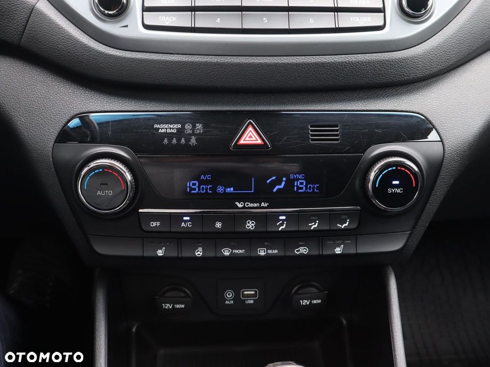 Hyundai Tucson 2.0 CRDI BlueDrive Comfort 2WD - 16