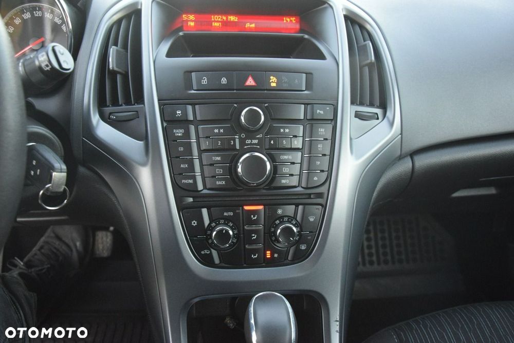 Opel Astra - 32