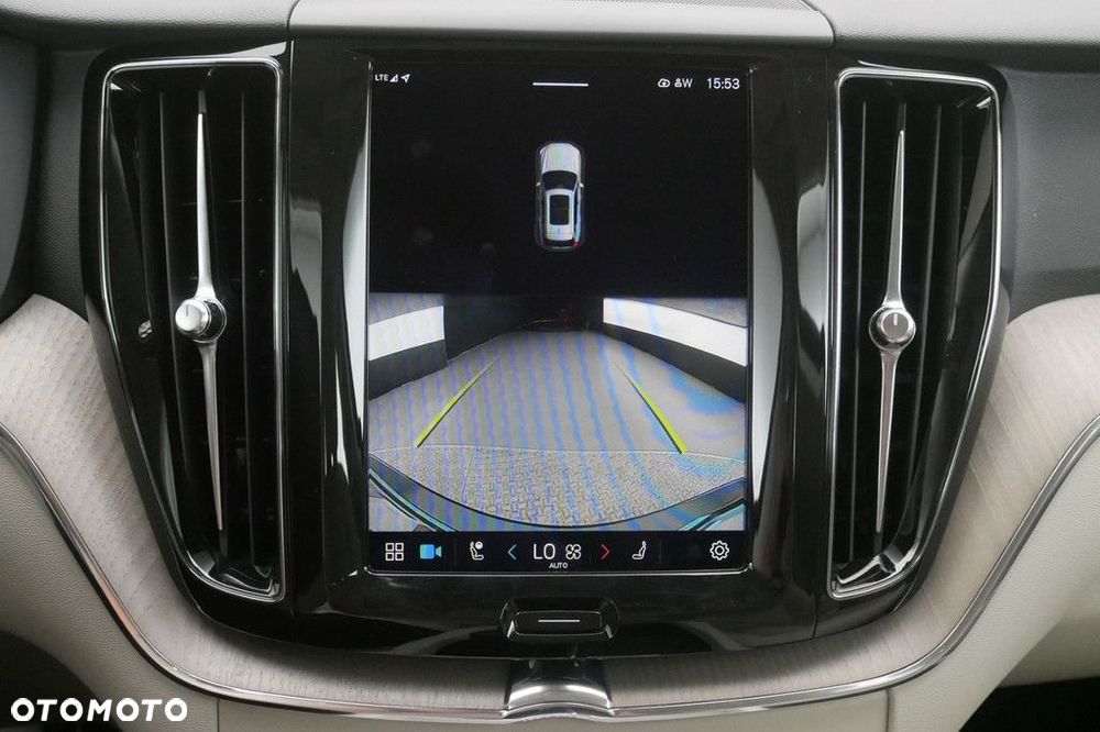 Volvo XC 60 B4 D AWD Plus Bright - 22