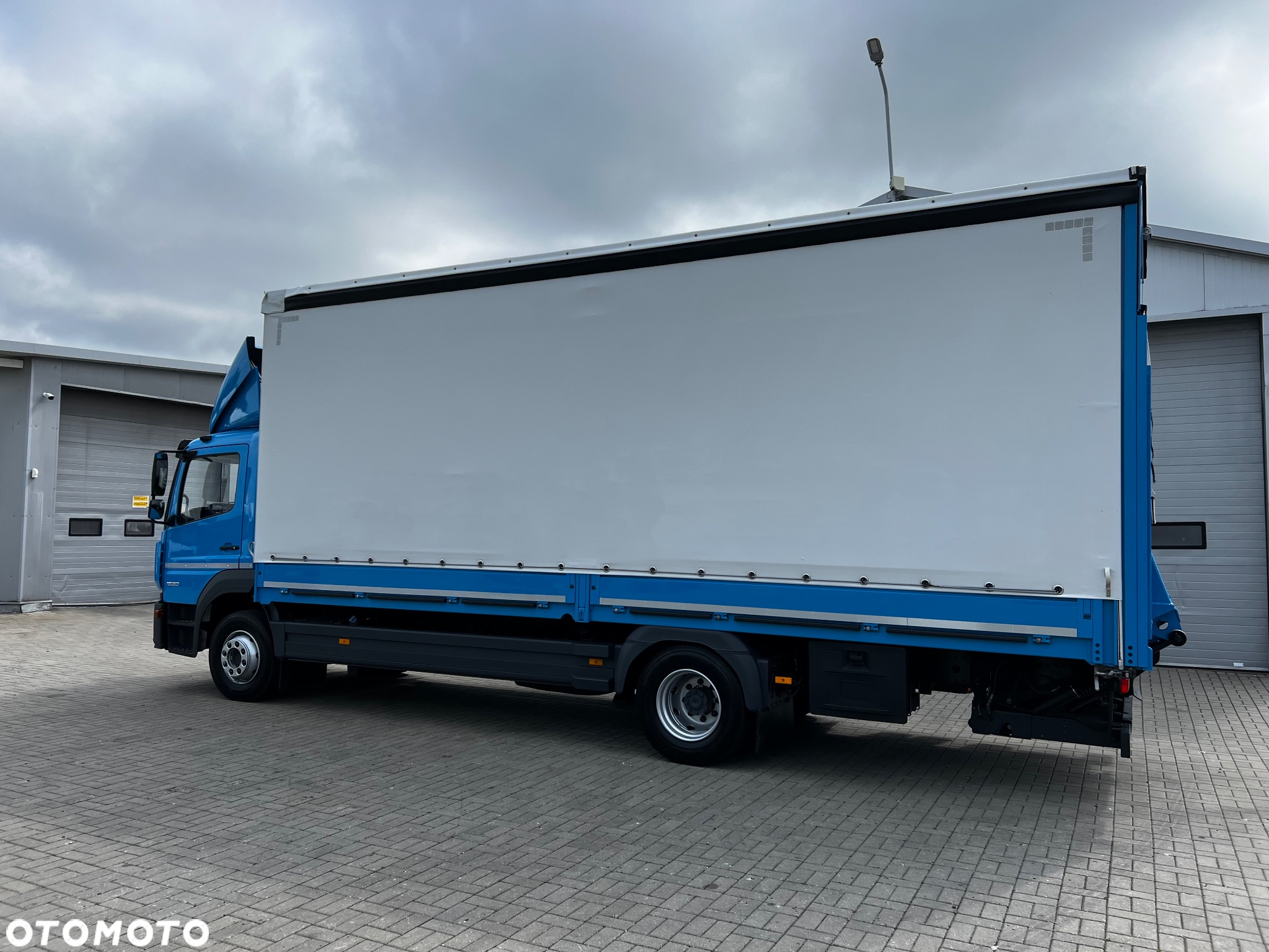 Mercedes-Benz ATEGO - 11