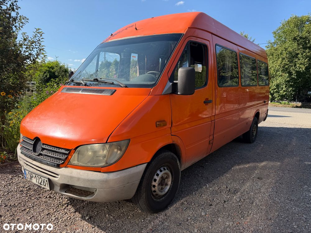 Mercedes-Benz Sprinter - 2