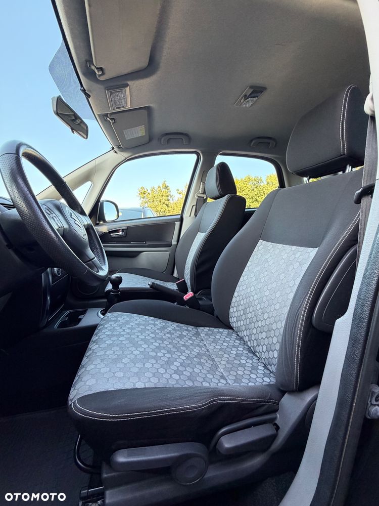 Suzuki SX4 1.6 Premium 4WD - 12
