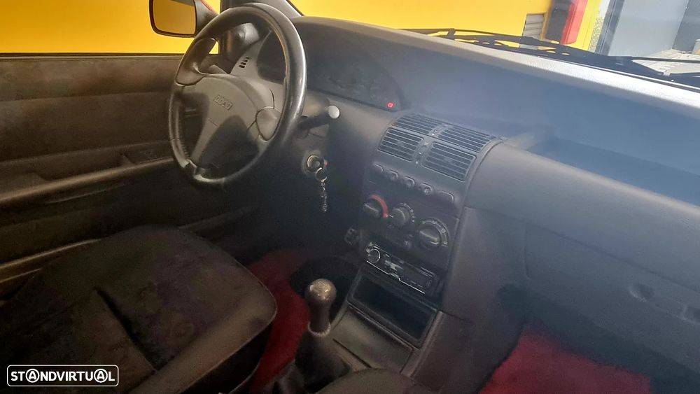 Fiat Punto Sport 16V - 15