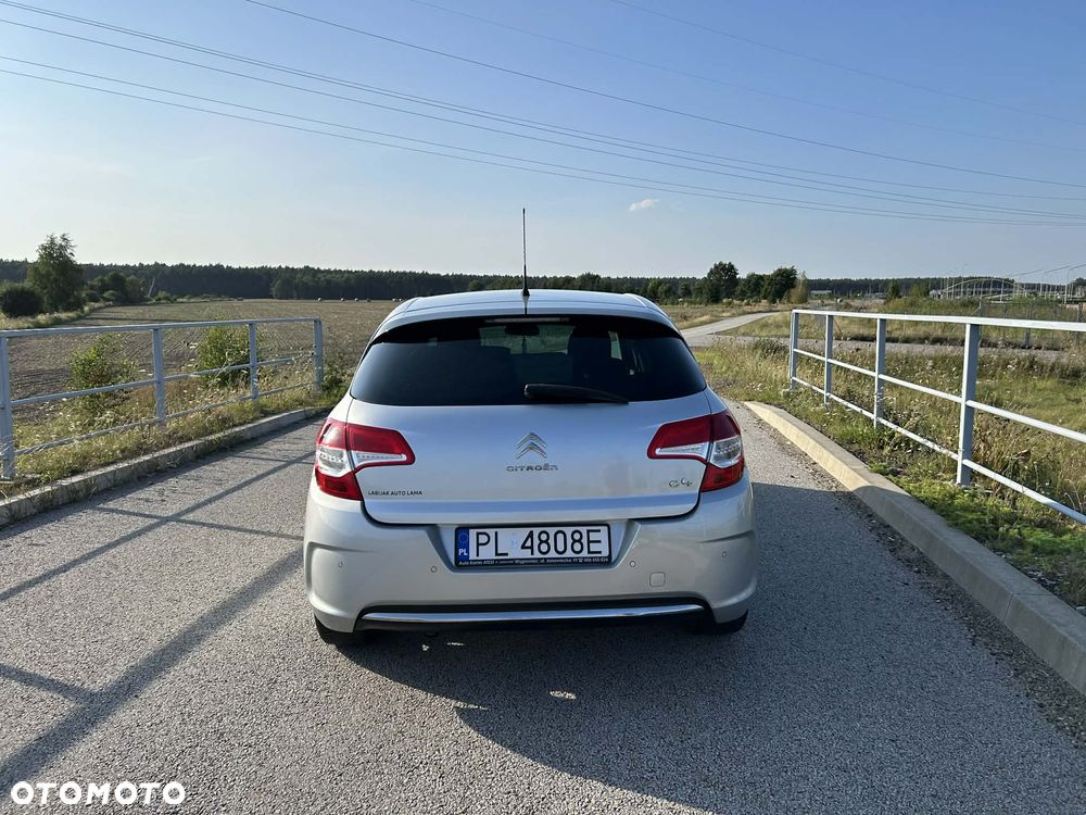 Citroën C4 VTi 120 Attraction - 6