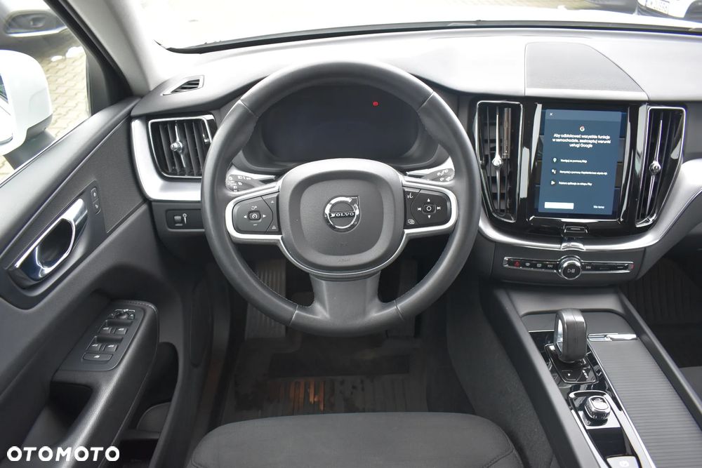 Volvo XC 60 B4 D AWD Momentum Pro - 23