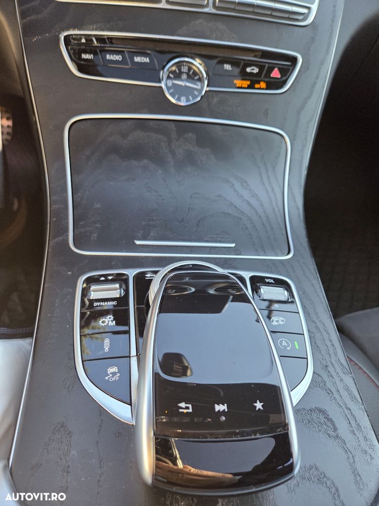 Mercedes-Benz C 43 AMG - 10