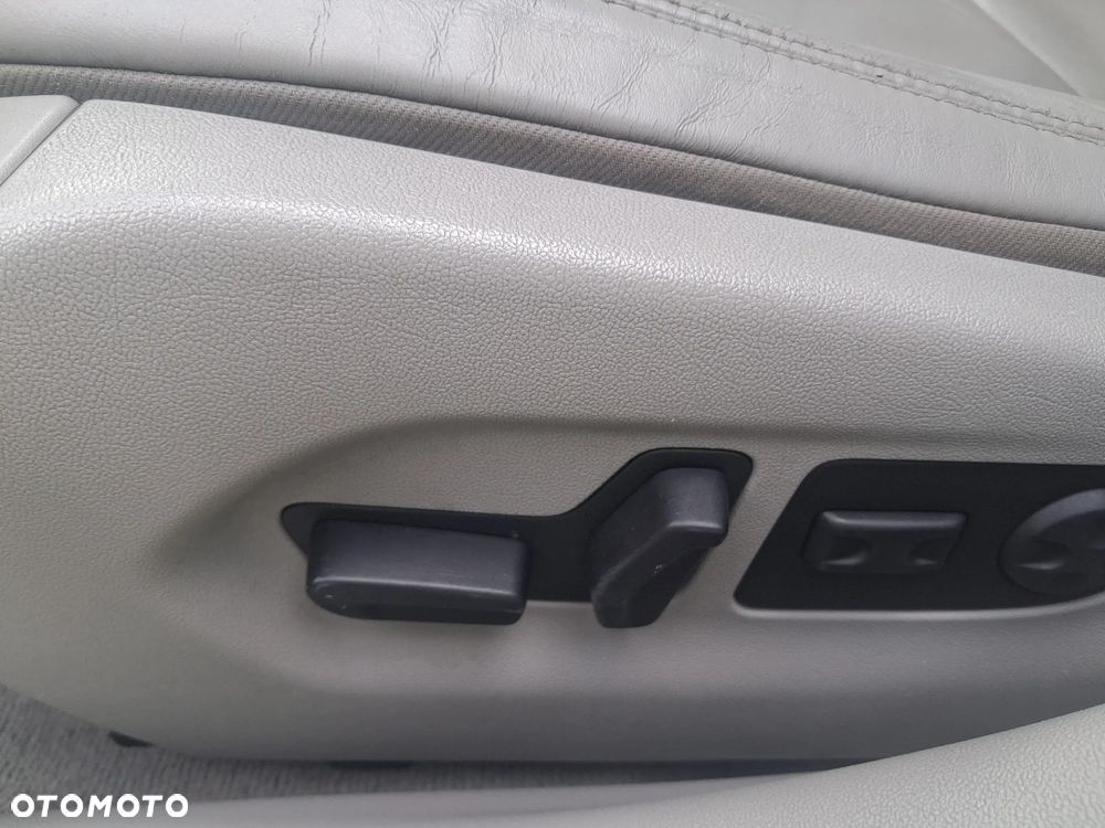 Citroën C5 HDi 135 Automatik Exclusive - 33