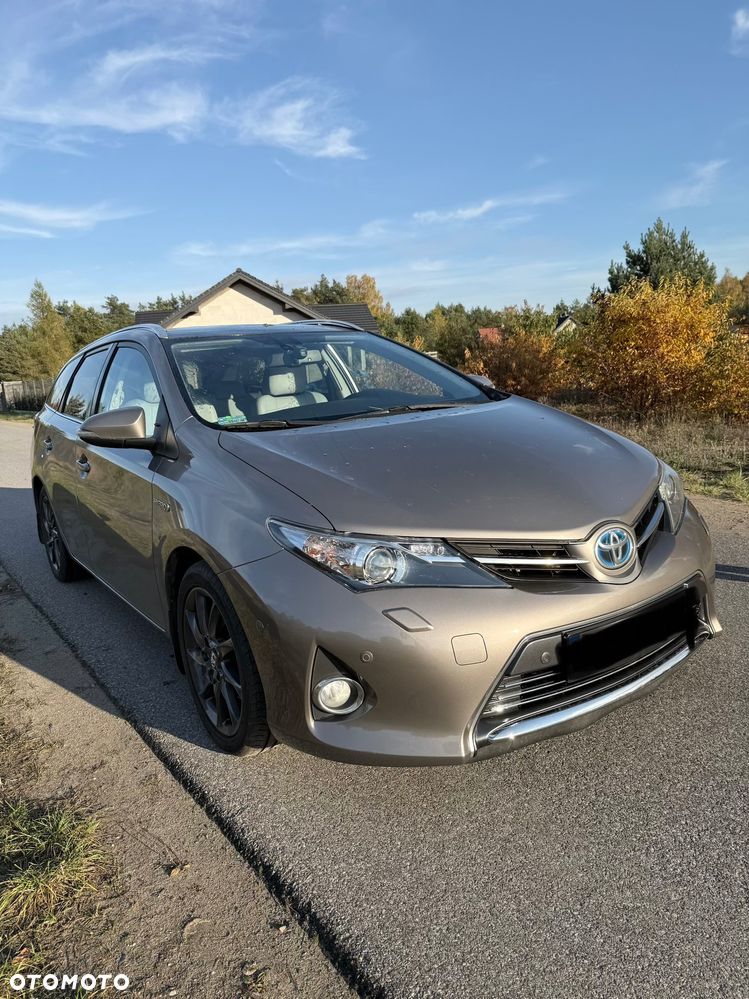 Toyota Auris 1.8 HSD Luna - 4