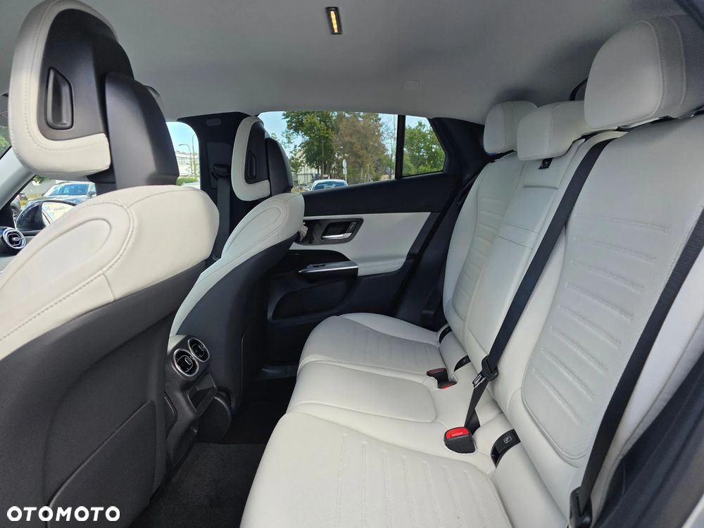 Mercedes-Benz GLC 220 d mHEV 4-Matic AMG Line - 13