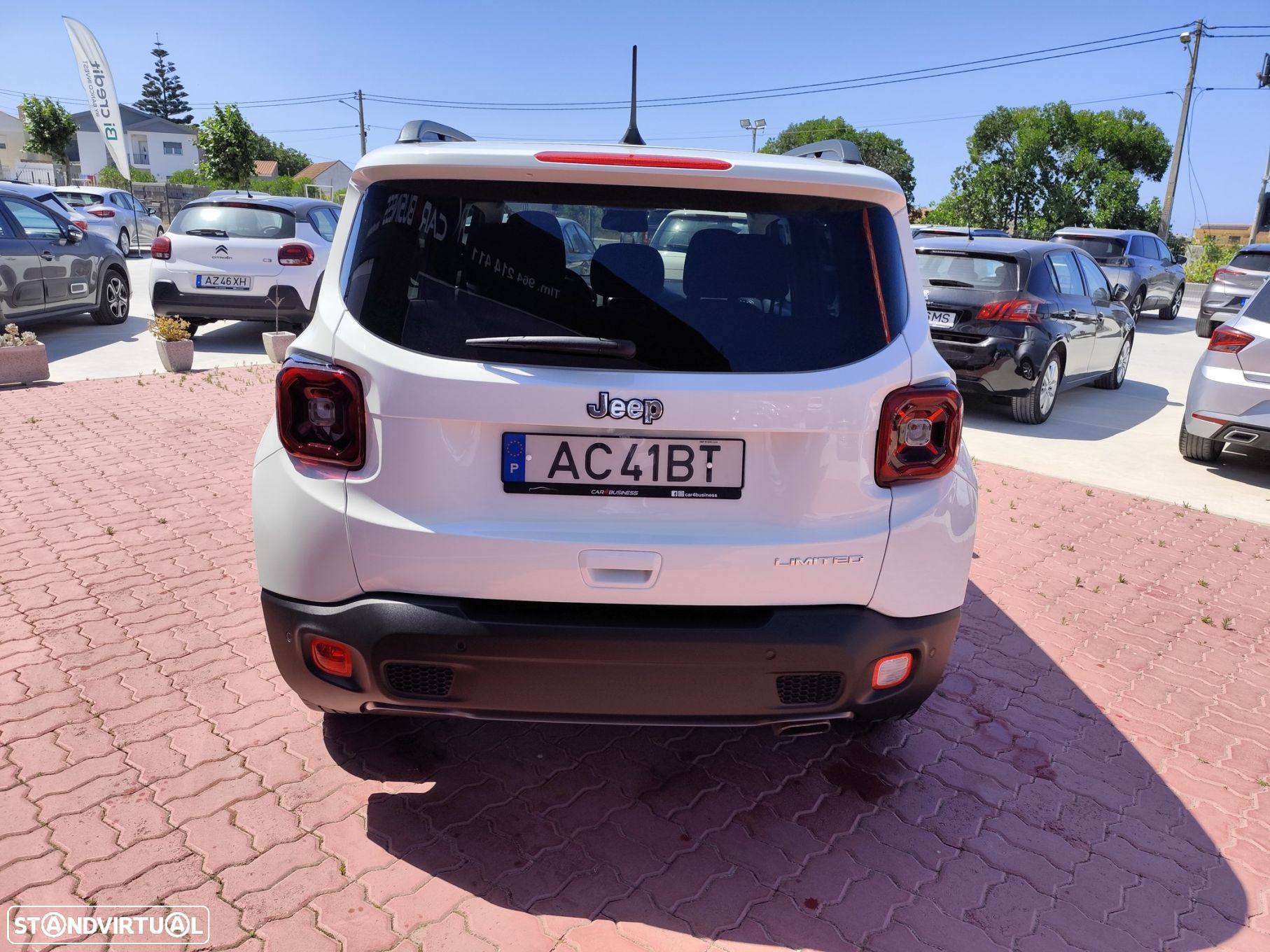 Jeep Renegade 1.0 T Limited - 8