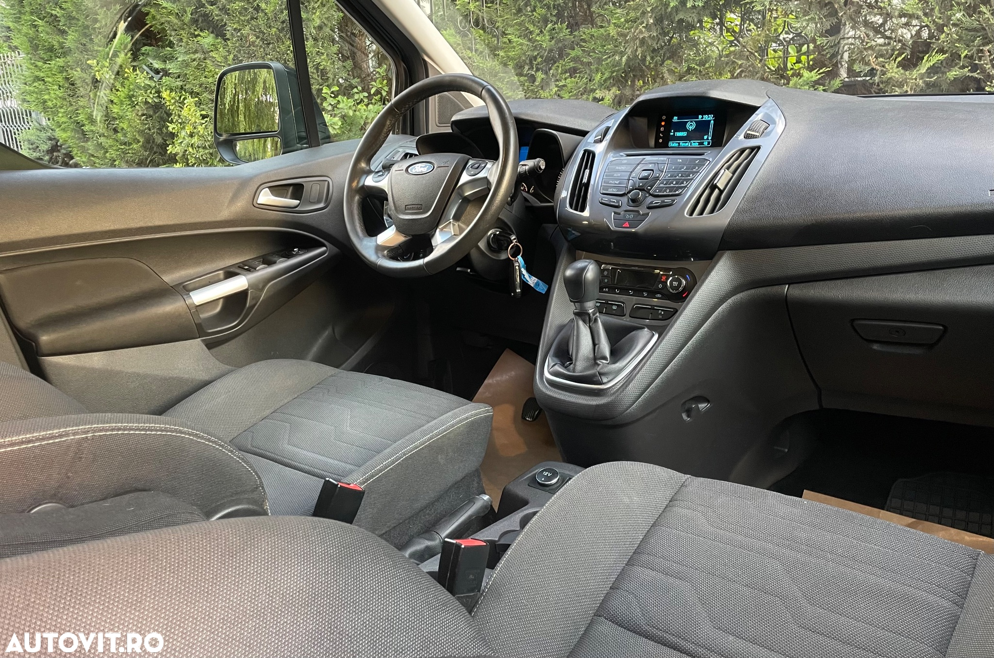 Ford Tourneo Connect 1.6 TDCi Start-Stop Titanium - 33