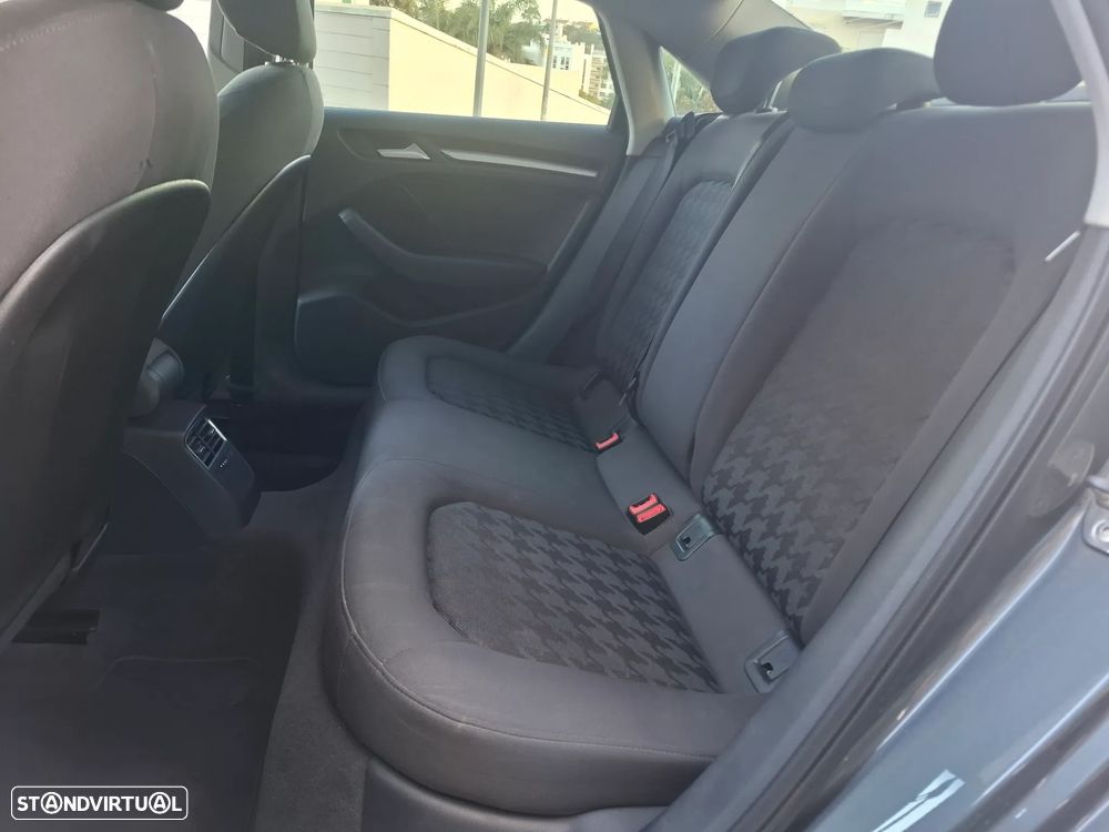 Audi A3 Limousine 1.6 TDI Advance - 38