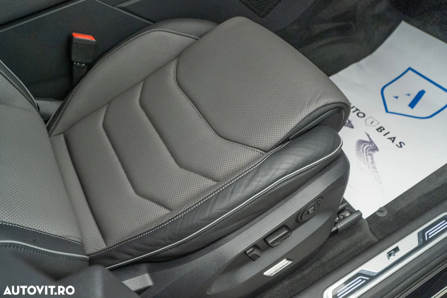 Volkswagen Touareg 3.0 V6 TDI 4Motion DPF Automatik R-Line - 40