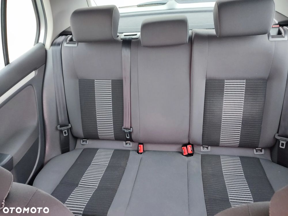 Volkswagen Golf 1.4 TSI Trendline - 14