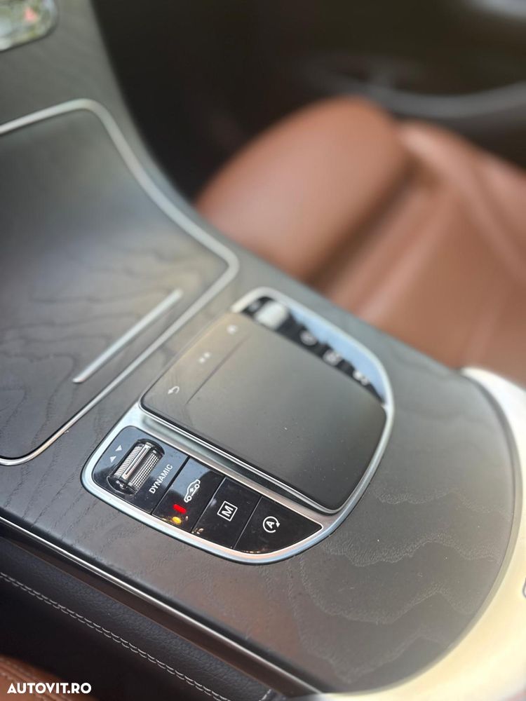 Mercedes-Benz GLC Coupe 220 d 4Matic 9G-TRONIC AMG Line - 17