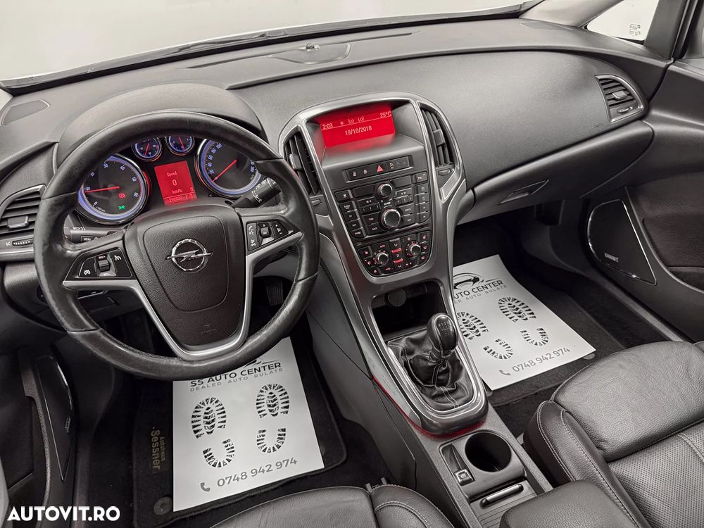 Opel Astra 2.0 CDTI Cosmo - 22