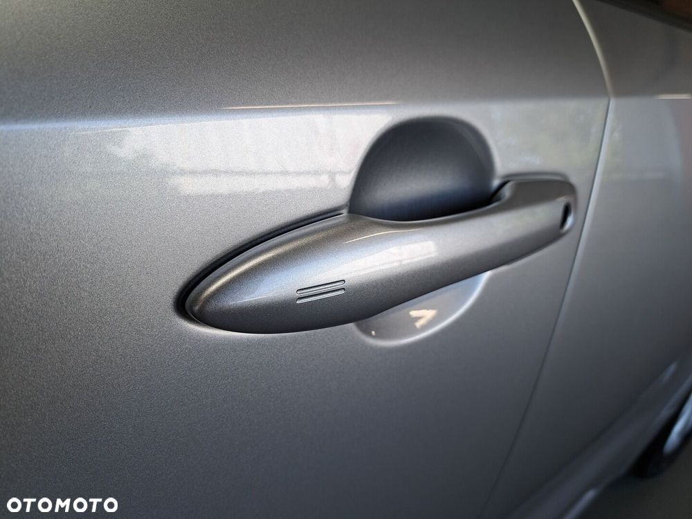 Toyota Corolla 1.8 Hybrid Comfort - 38
