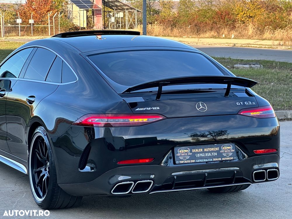 Mercedes-Benz AMG GT-S 63 4MATIC+ - 38