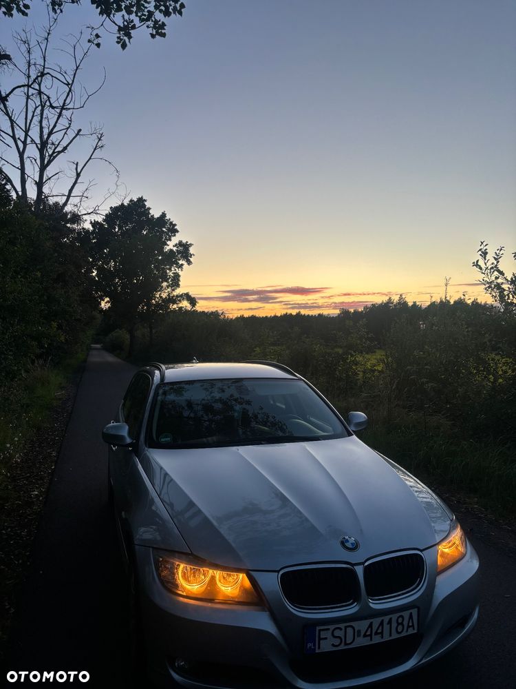BMW Seria 3 318d DPF - 18