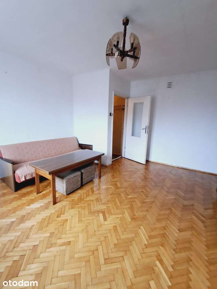 Mieszkanie o powierzchni 60m2, II piętro, do remontu, ul. Ludowa