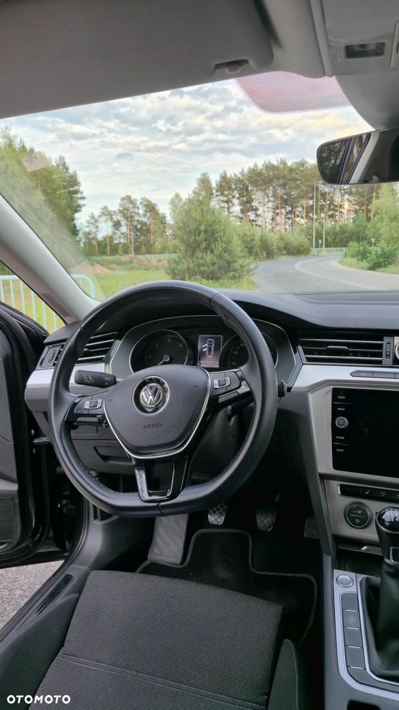 Volkswagen Passat 2.0 TDI BMT Comfortline - 8