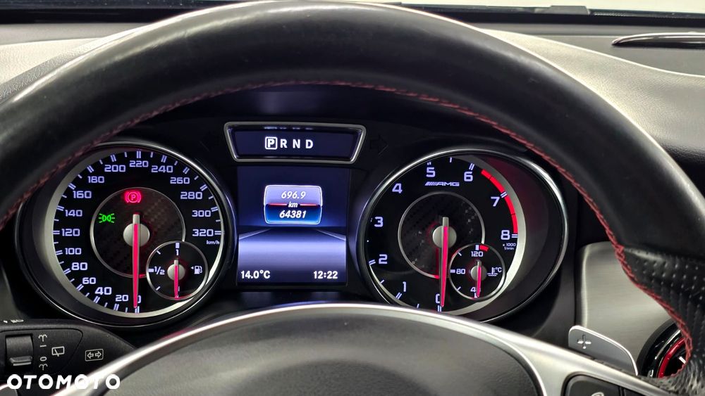 Mercedes-Benz GLA - 30