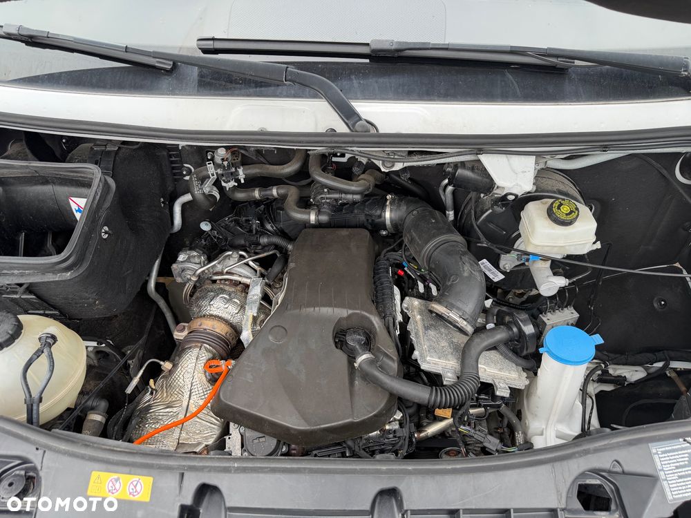 Mercedes-Benz Sprinter 317 - 18
