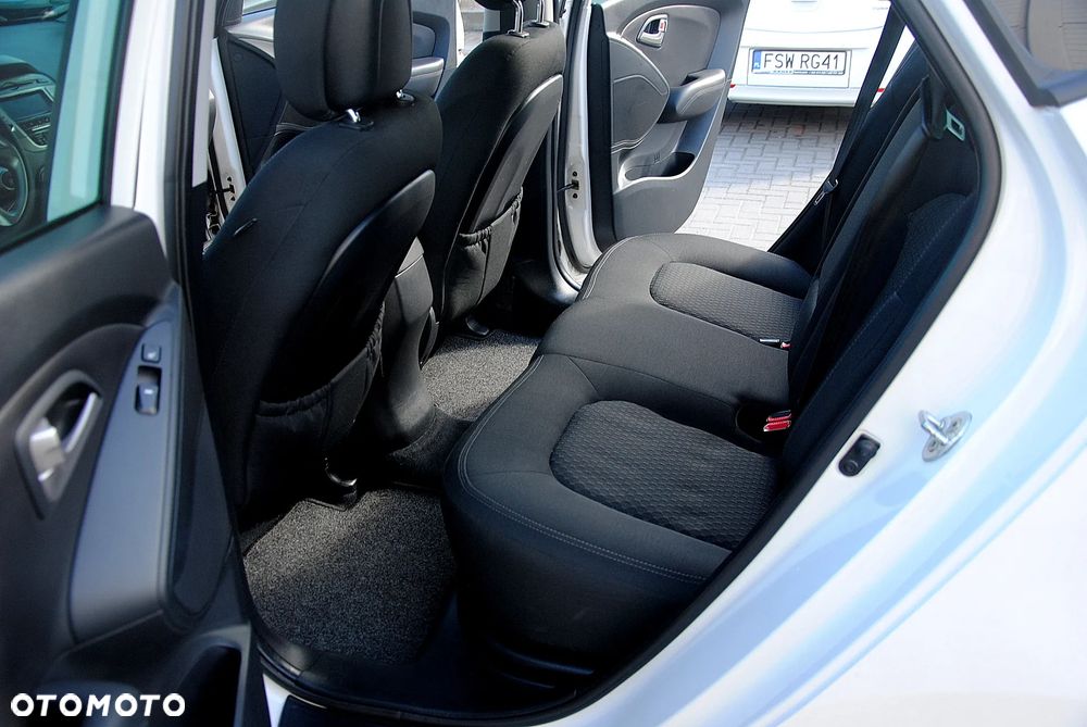 Hyundai ix35 1.6 2WD UEFA EURO 2012 Edition - 9