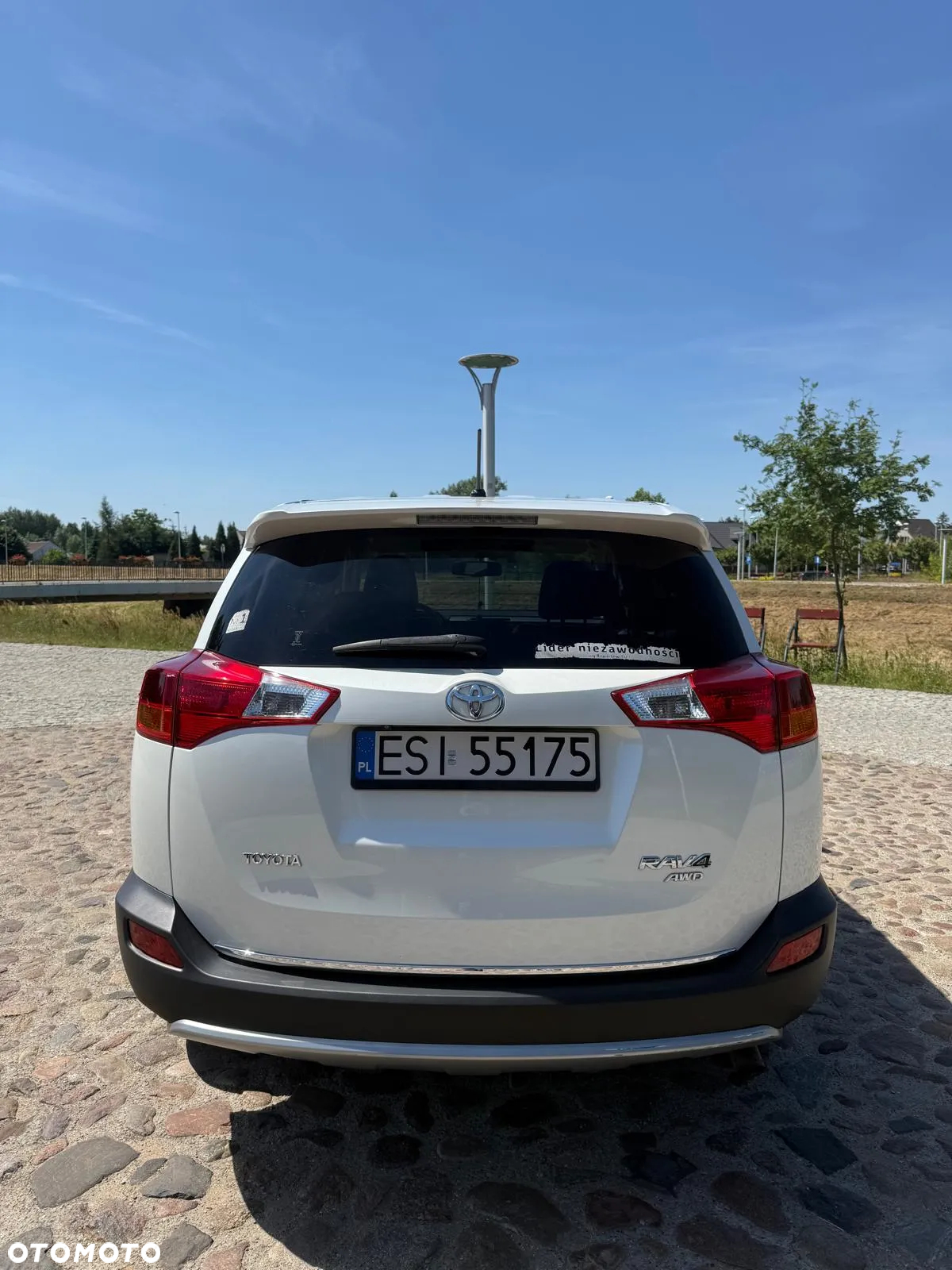Toyota RAV4 - 8