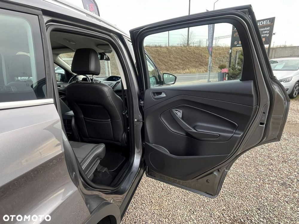 Ford Kuga 1.6 EcoBoost 2x4 Titanium - 21