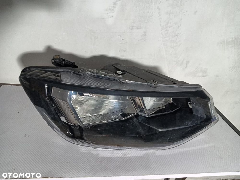 LAMPA PRZÓD PRZEDNIA PRAWA VW CADDY V 2K8941C06