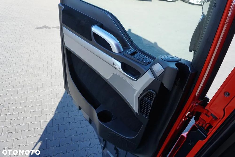 MAN TGX / 18.460 / EURO 6 / ACC / 4 X 4 / XLX / HYDRAULIKA - 39