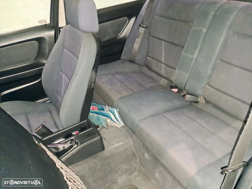 BMW 318 Gran Turismo - 7