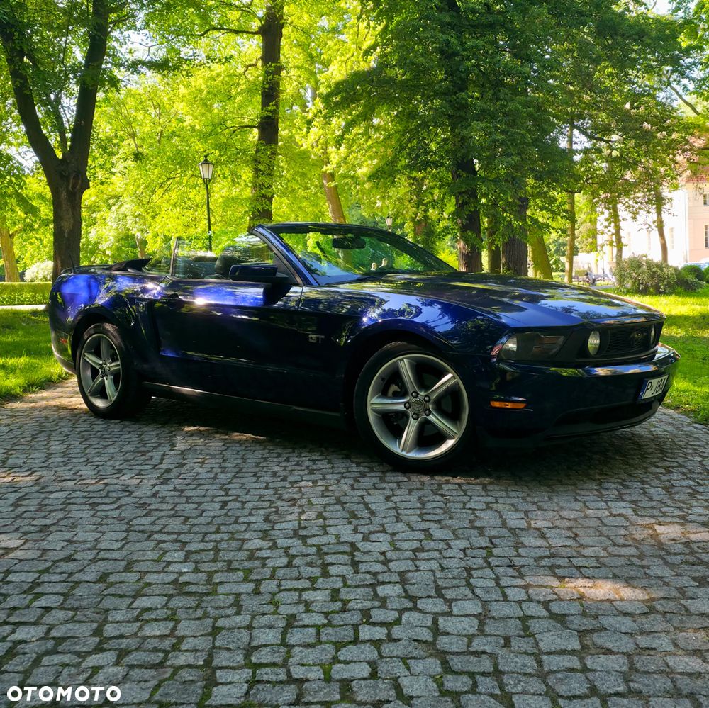 Ford Mustang - 1