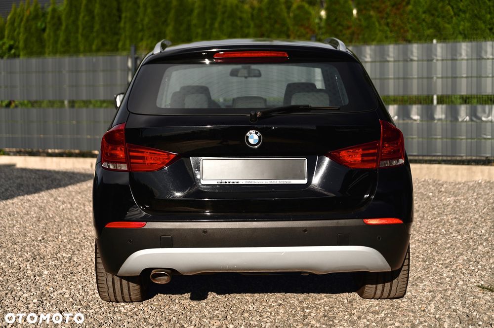 BMW X1 xDrive18d xLine - 9