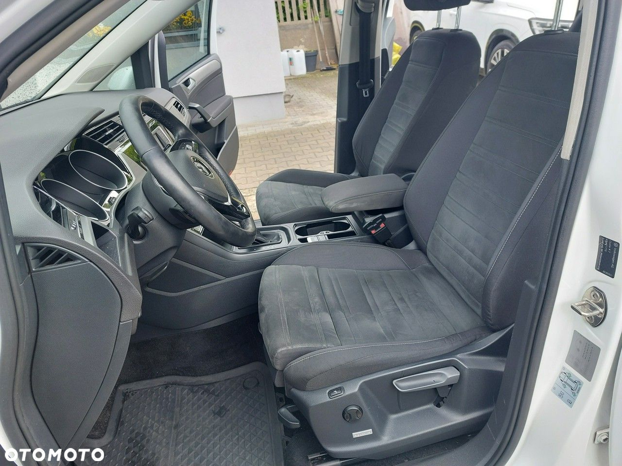 Volkswagen Touran 2.0 TDI BMT Highline DSG - 12