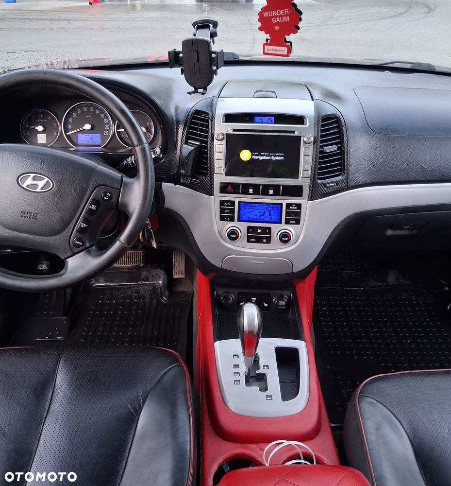 Hyundai Santa Fe - 8
