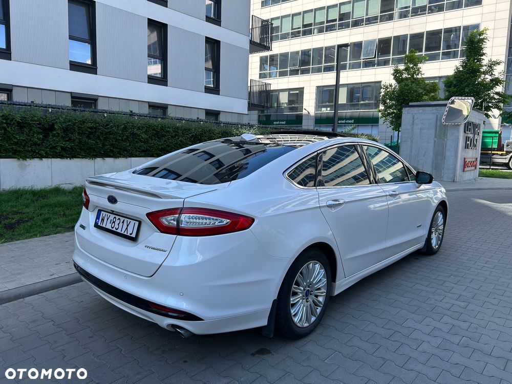 Ford Mondeo 2.0 Hybrid Titanium - 4