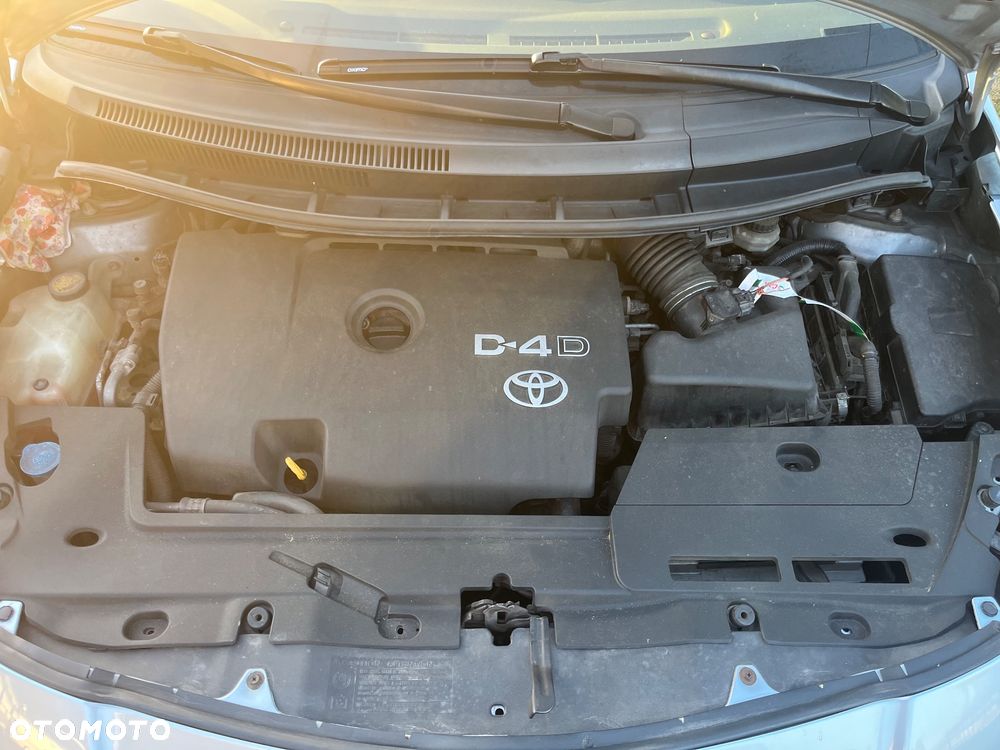 Toyota Auris 2.0 D-4D Prestige - 29