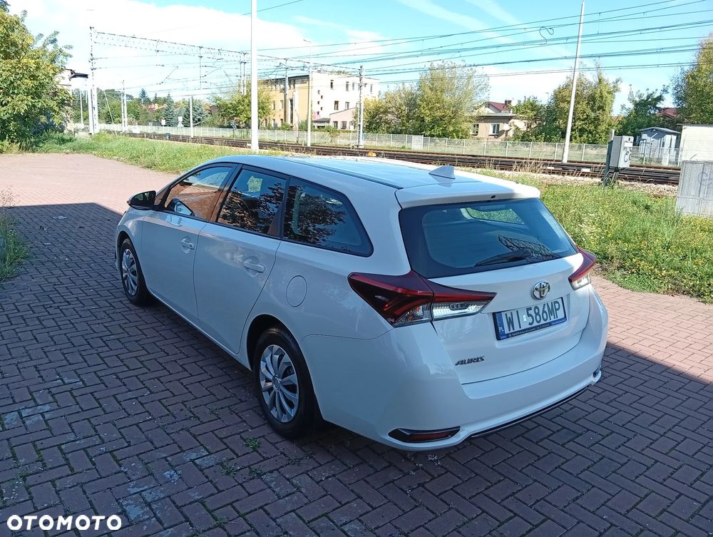 Toyota Auris - 6