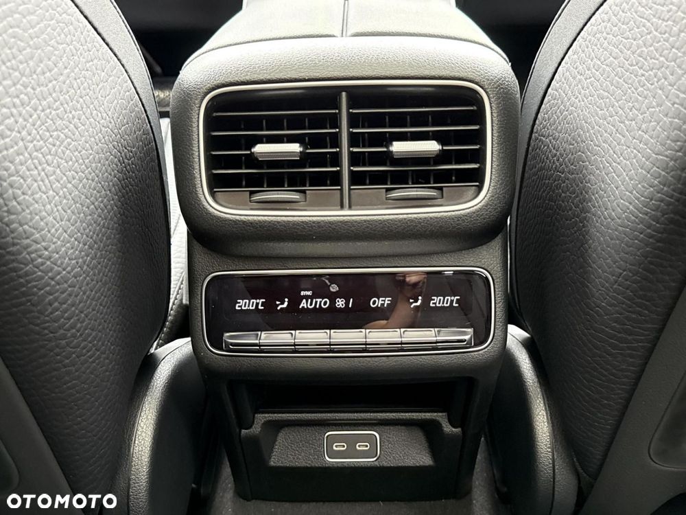 Mercedes-Benz GLE - 18