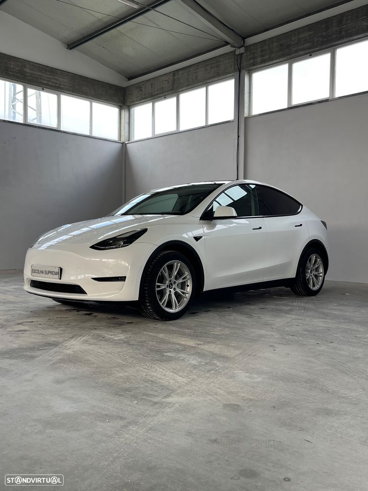 Tesla Model Y Long Range Dual Motor AWD - 1